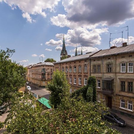1 Квартира Возле Ж/Д Вокзала, 15 Минут От Центра Lviv Bagian luar foto
