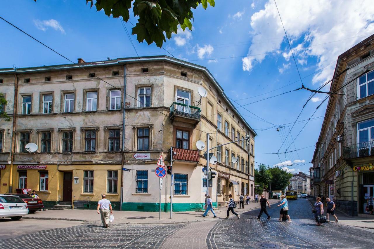 1 Квартира Возле Ж/Д Вокзала, 15 Минут От Центра Lviv Bagian luar foto